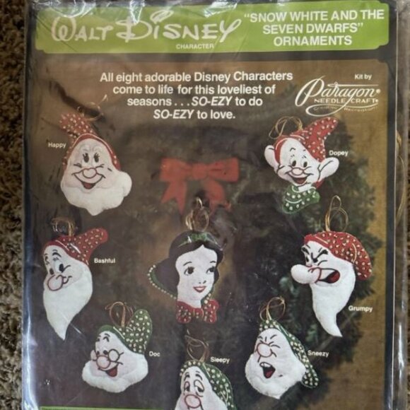 Vtg Paragon Walt Disney 6295 Snow White Seven Dwarfs Beaded Sequin Ornament Kit - Picture 1 of 4